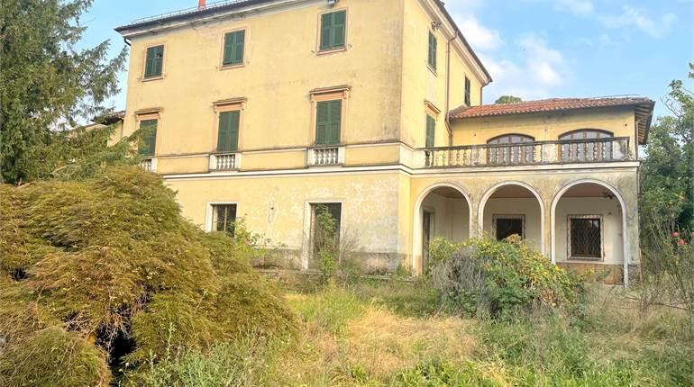 Basaluzzo, Villa d'Epoca