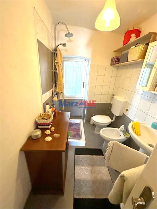 Photo 35