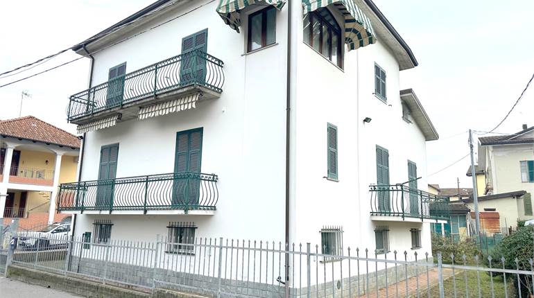 Villa Bifamiliare in Vendita a Novi Ligure (AL)