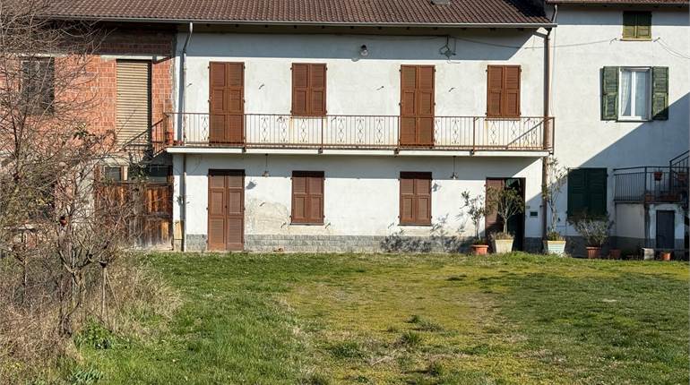 Town House Sale in Predosa (AL)
