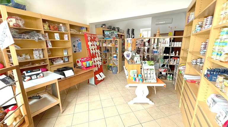 Negozio in Vendita a Novi Ligure (AL)